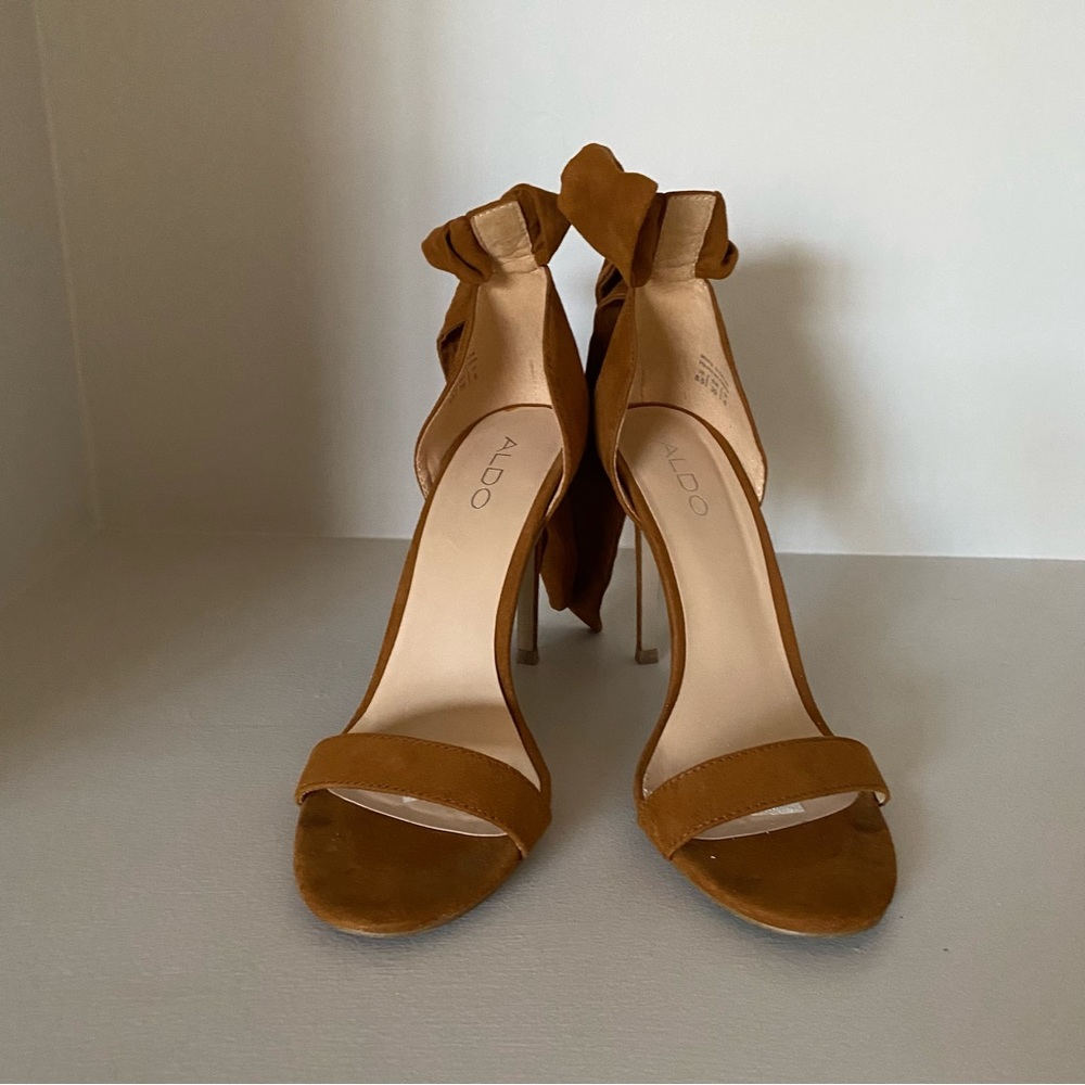 Open-Toe Aldo Heels sz 8.5, Camel (color) EUC
